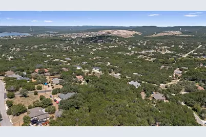 7405 Little Oak Circle, Lago Vista, TX 78645 - Photo 6