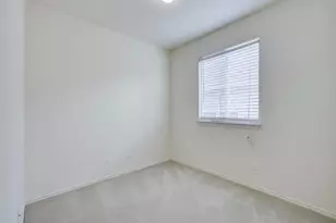 203 Fistral Dr, Hutto, TX 78634 - Photo 8