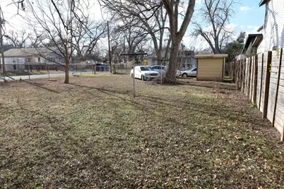 1121 Henninger Street, Austin, TX 78702 - Photo 18