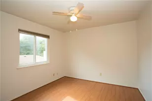 1402 E Green Terrace Dr, Round Rock, TX 78664 - Photo 28