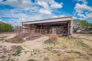 635 Ramms Dr, Florence, TX 76527 - Photo 34