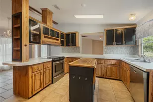 635 Ramms Dr, Florence, TX 76527 - Photo 12