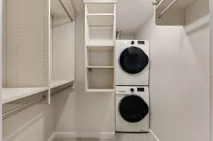 2200 Dickson Dr, Austin, TX 78704 - Photo 14