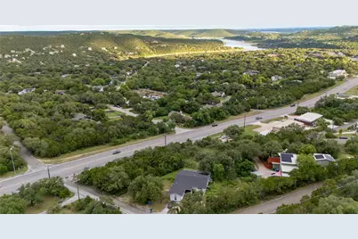 11216 11216 W Lake Terrace Drive, Jonestown, TX 78645 - Photo 2
