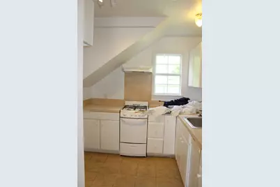 1010 W Live Oak Street #B, Lockhart, TX 78644 - Photo 4