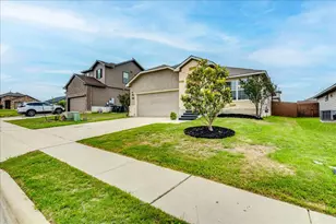 113 Lance Trail, San Marcos, TX 78666 - Photo 4
