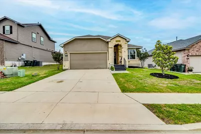 113 Lance Trail, San Marcos, TX 78666 - Photo 2