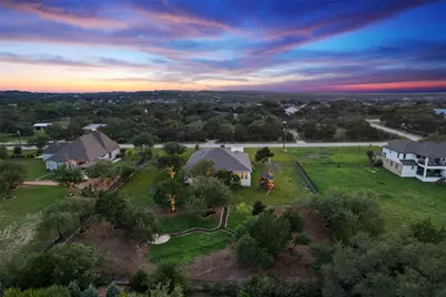 621 Kinnikinik Loop, Austin, TX 78737 - Photo 4