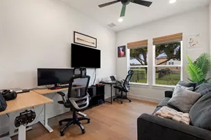 621 Kinnikinik Loop, Austin, TX 78737 - Photo 32