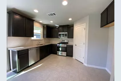 17926 Papaveri Way Way, Pflugerville, TX 78660 - Photo 10