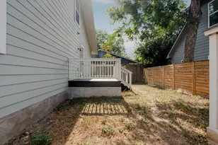 2807 E 4th St, Austin, TX 78702 - Photo 38