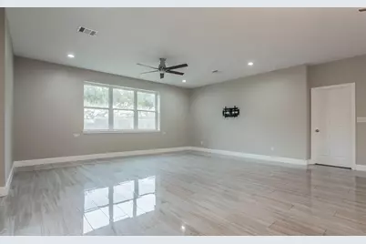 2718 Leslie Lane, San Marcos, TX 78666 - Photo 4