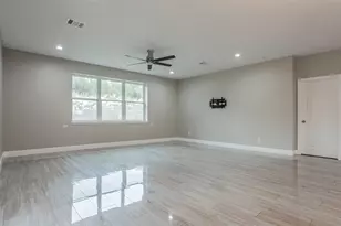 2718 Leslie Ln, San Marcos, TX 78666 - Photo 4