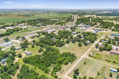 24485 E Avenue C, Buckholts, TX 76518 - Photo 8