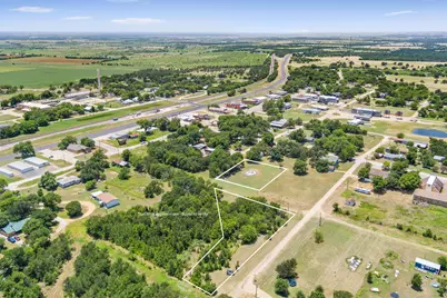 24485 E Avenue C, Buckholts, TX 76518 - Photo 14