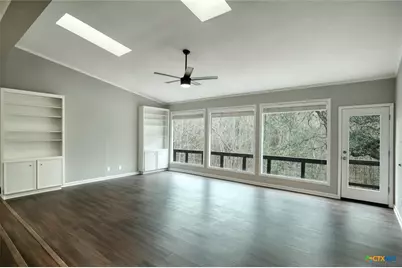 1529 N Colorado Street N, Lockhart, TX 78644 - Photo 2