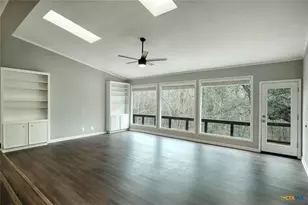 1529 N Colorado Street N, Lockhart, TX 78644 - Photo 2