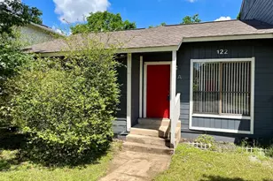 122 Hillside Dr, Elgin, TX 78621 - Photo 1