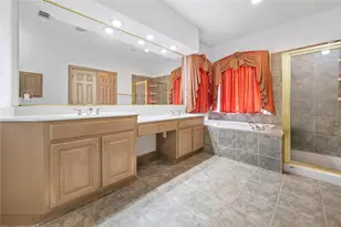 10025 Dianella Ln, Austin, TX 78759 - Photo 22