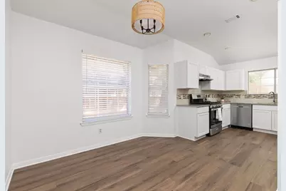 8001 Willet Trail, Austin, TX 78745 - Photo 6