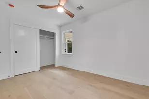 6807 Roanoke Dr, Austin, TX 78723 - Photo 20