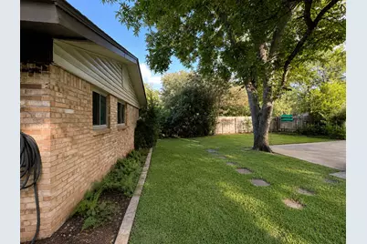 2303 Remuda Trail, Austin, TX 78745 - Photo 18