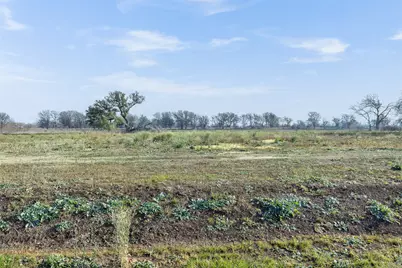 598 Northwest River Road, Martindale, TX 78655 - Photo 4