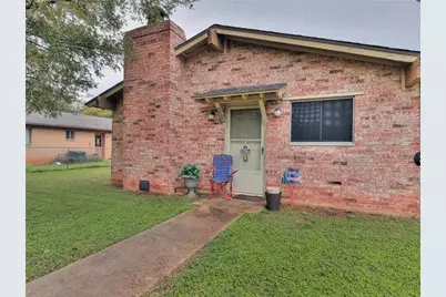 2404 Cottonwood Drive #A, Georgetown, TX 78628 - Photo 2