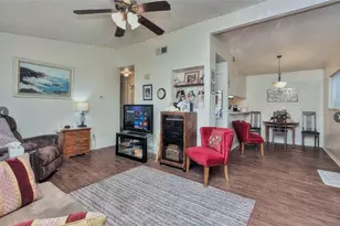 2404 Cottonwood Dr, Georgetown, TX 78628 - Photo 6