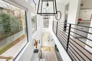 2804 E 22nd St, Austin, TX 78722 - Photo 22