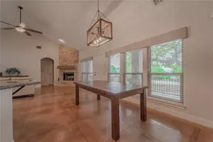 19013 Venture Dr, Point Venture, TX 78645 - Photo 4