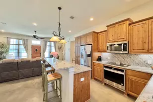 1094 Raintree Ln, Elgin, TX 78621 - Photo 10
