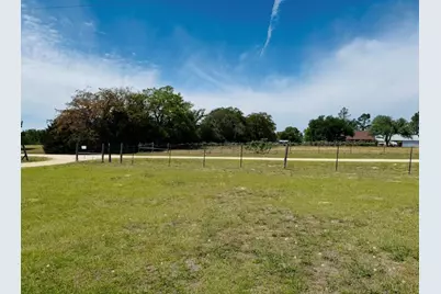 1094 Raintree Lane, Elgin, TX 78621 - Photo 36