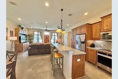 1094 Raintree Lane, Elgin, TX 78621 - Photo 10