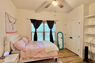 1094 Raintree Ln, Elgin, TX 78621 - Photo 16