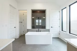 9516 Wiggy Wy, Austin, TX 78744 - Photo 10