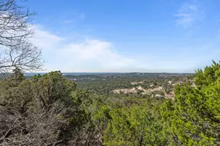 8101 Breeze Way, Jonestown, TX 78645 - Photo 16