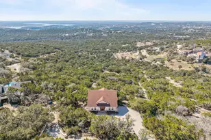 8101 Breeze Way, Jonestown, TX 78645 - Photo 38