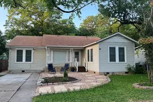 1404 Palo Duro Rd, Austin, TX 78757 - Photo 1