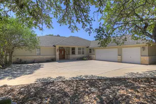 1000 Bamc Dr, Canyon Lake, TX 78133 - Photo 4