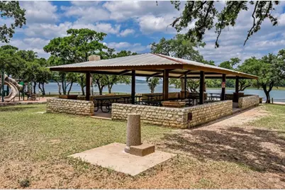 21844 Ticonderoga Avenue, Lago Vista, TX 78645 - Photo 14