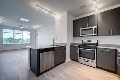 13130 Pond Springs Road Road #2203, Austin, TX 78729 - Photo 12