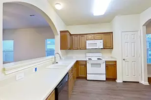 308 Rinehardt St, Hutto, TX 78634 - Photo 2