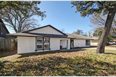 1017 Cripple Creek Drive, Austin, TX 78758 - Photo 2