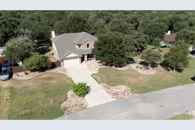 112 McLeod, Cedar Creek, TX 78612 - Photo 2