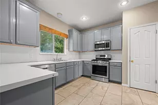 106 Reinhardt Ct, Georgetown, TX 78626 - Photo 6