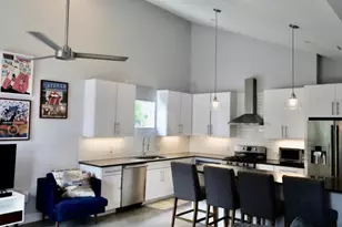 1131 Mason Ave, Austin, TX 78721 - Photo 6