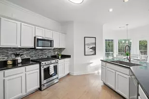 106 Woodcutter Ct, Bastrop, TX 78602 - Photo 6