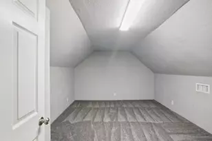 106 Woodcutter Ct, Bastrop, TX 78602 - Photo 30