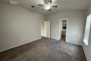 1900 Scofield Ridge Pkwy, Austin, TX 78727 - Photo 8